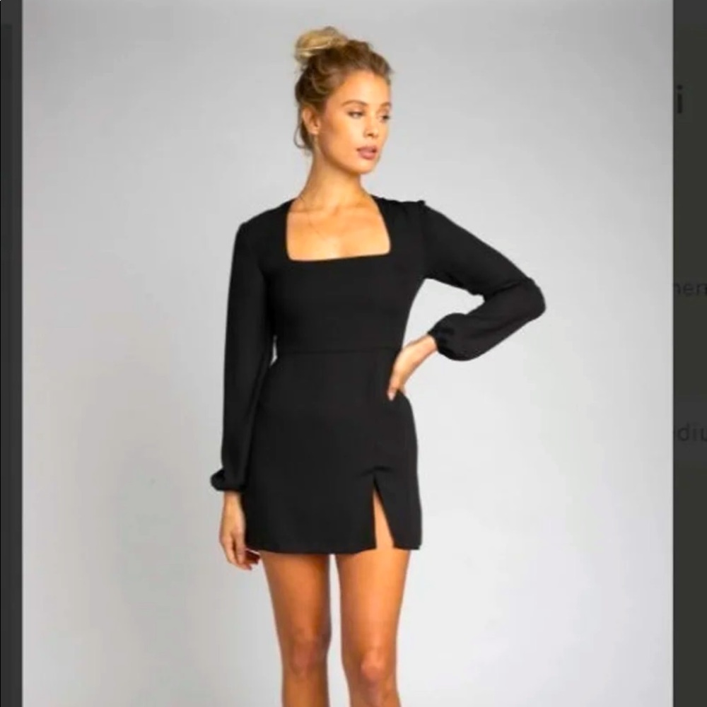 NWT Resa Jasmine Mini Dress in Black